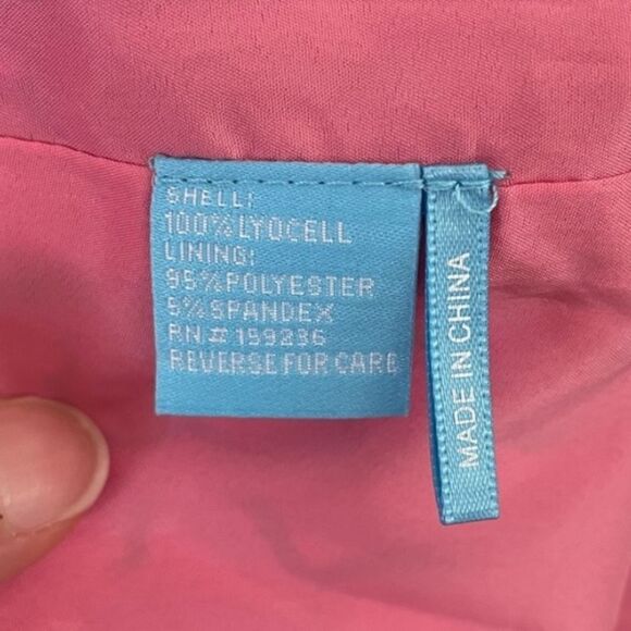 J. McLaughlin Blakely Floral Pencil Skirt in Rose Freshfield, Size 8 - Picture 14 of 15